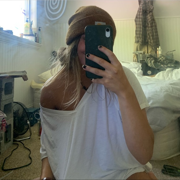 JL v neck short sleeve - Picture 5 of 7